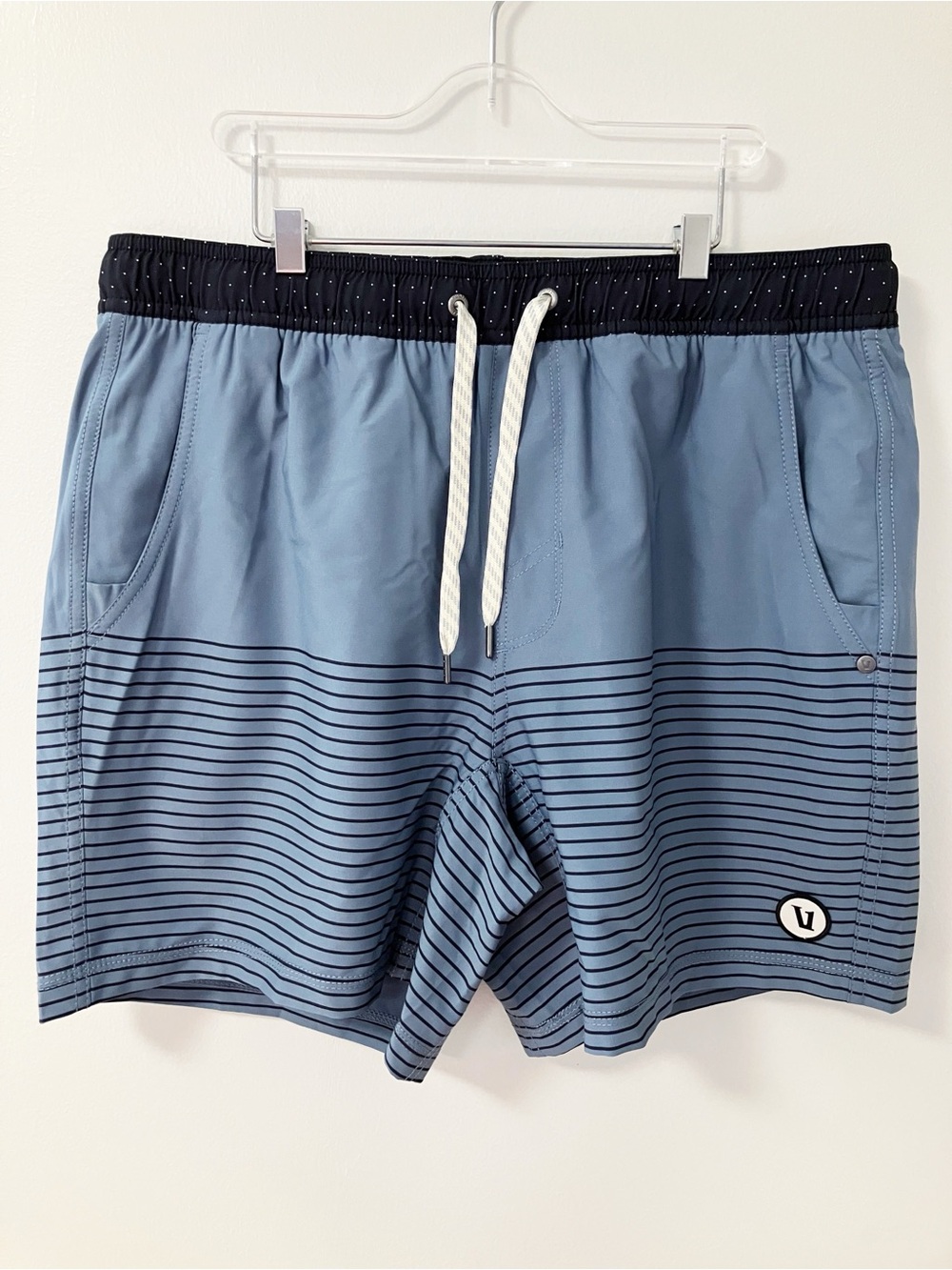Vuori | Blue Kore Shade Stripe Shorts M Athletic Gym Running Summer Workout